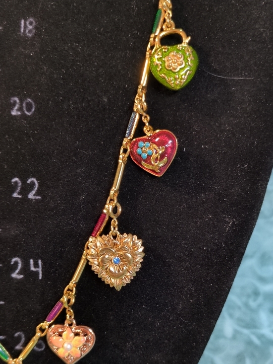 Vintage Joan Rivers Heart Charm Necklace and Earrings Set - Picture 8 of 11